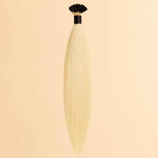 EXTENSIONS À LA KÉRATINE - BLOND PLATINE CENDRÉ