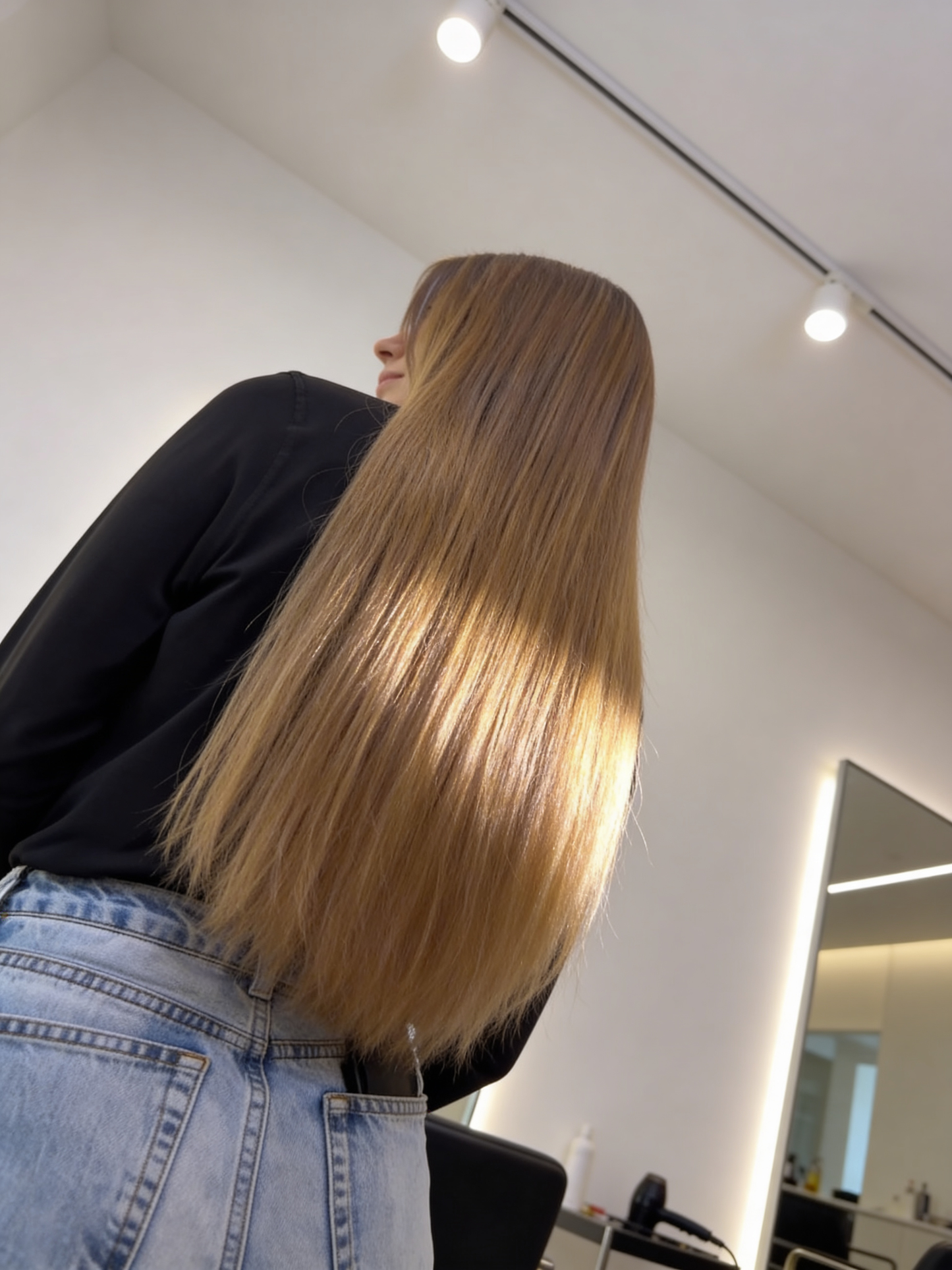 TAPE-IN EXTENSIONS - GOLDEN HONEY BLONDE #27